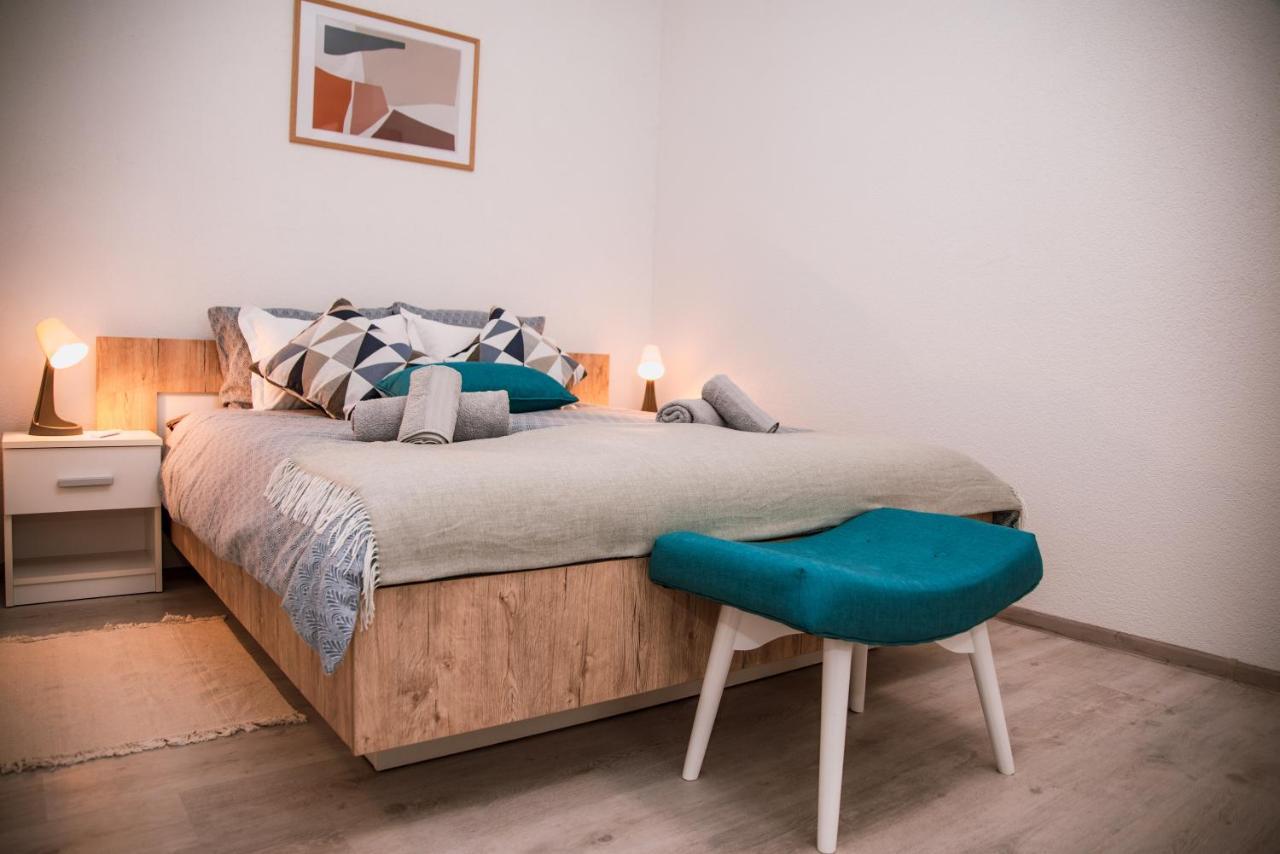 Guest House Mylan Licko Petrovo Selo Bagian luar foto
