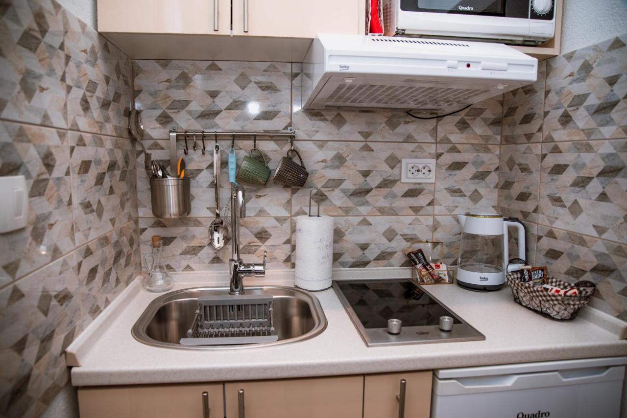 Guest House Mylan Licko Petrovo Selo Bagian luar foto
