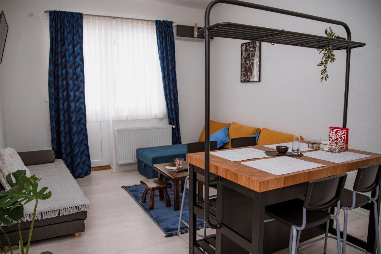 Guest House Mylan Licko Petrovo Selo Bagian luar foto